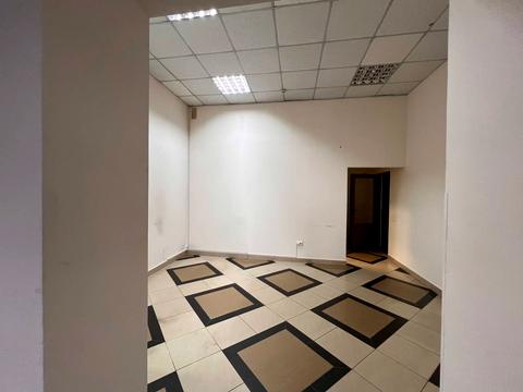 комерційна за адресою Залізнична вул., 9а