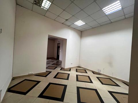 комерційна за адресою Залізнична вул., 9а