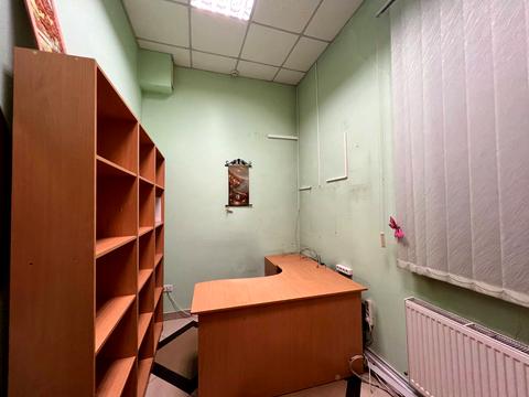 комерційна за адресою Залізнична вул., 9а