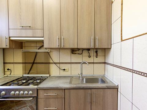 квартира за адресою Шептицьких вул., 37