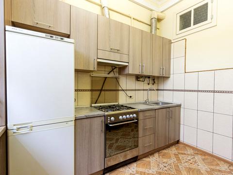 квартира за адресою Шептицьких вул., 37