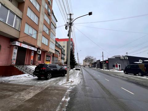 комерційна за адресою Залізнична вул., 9а