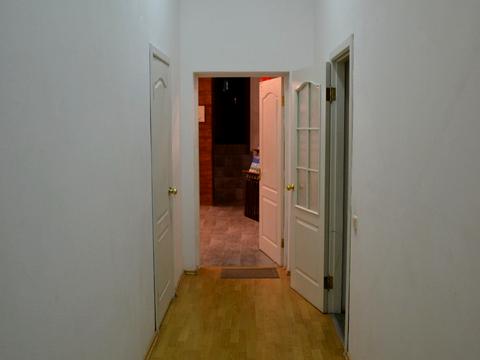 комерційна за адресою Микільсько-Слобідська вул., 6