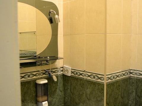 комерційна за адресою Микільсько-Слобідська вул., 6