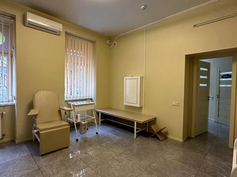 комерційна за адресою Зелена, 34