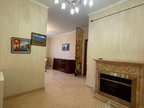 квартира за адресою Євгена Коновальця вул. (Щорса), 32-Б