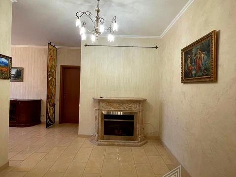 квартира за адресою Євгена Коновальця вул. (Щорса), 32-Б