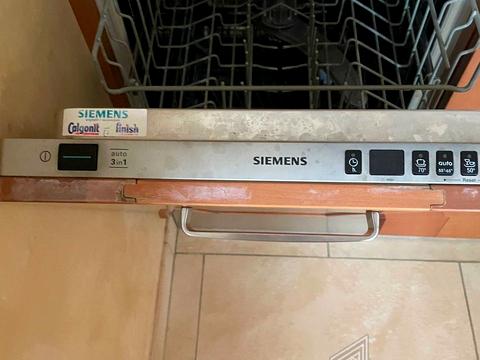 квартира за адресою Євгена Коновальця вул. (Щорса), 32-Б