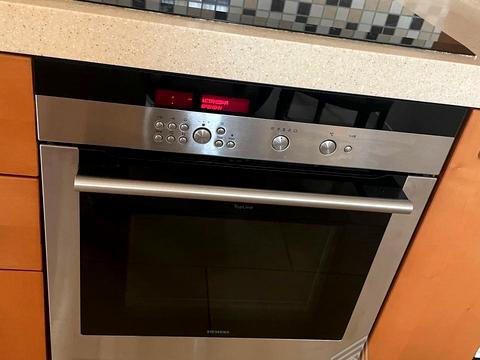 квартира за адресою Євгена Коновальця вул. (Щорса), 32-Б