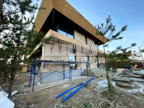 дом по адресу  ул.