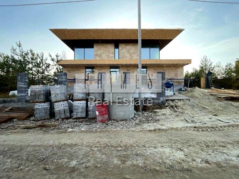 дом по адресу  ул.