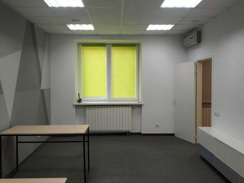 комерційна за адресою Володимира Івасюка просп. (Героїв Сталінграду), 4