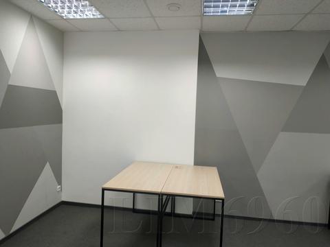 комерційна за адресою Володимира Івасюка просп. (Героїв Сталінграду), 4