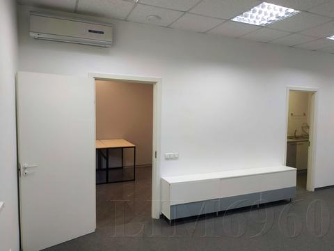 комерційна за адресою Володимира Івасюка просп. (Героїв Сталінграду), 4