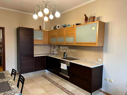 квартира за адресою Шота Руставелі вул., 44