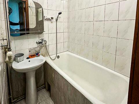 квартира за адресою Володимира Івасюка вул., 1