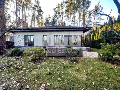 будинок за адресою Азовська вул. (Ново-Лермонтова)