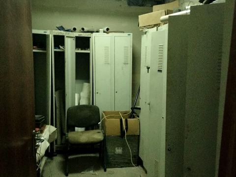 коммерческая по адресу Жовтнева, 23