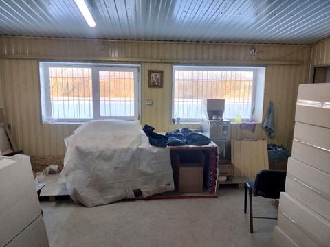 коммерческая по адресу Жовтнева, 23