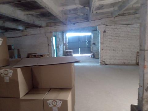 коммерческая по адресу Жовтнева, 23