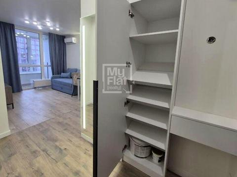 квартира за адресою Віктора Некрасова вул. (Північно-Сирецька), 8