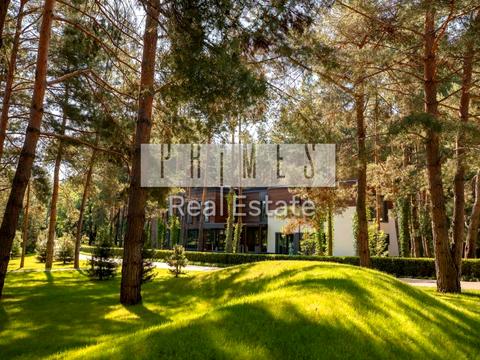 будинок за адресою Набережна вул.