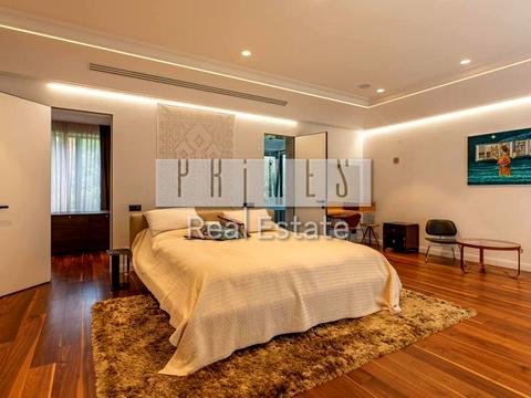 будинок за адресою Набережна вул.