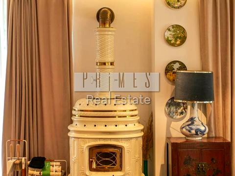 будинок за адресою Набережна вул.