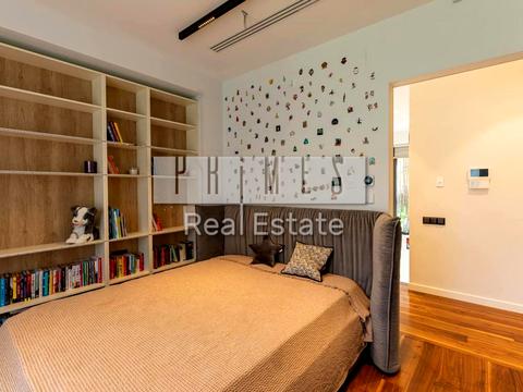 будинок за адресою Набережна вул.