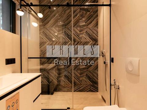 будинок за адресою Набережна вул.