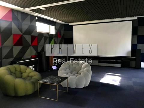 будинок за адресою Набережна вул.