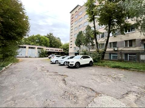 участок по адресу Будівельників ул., 23