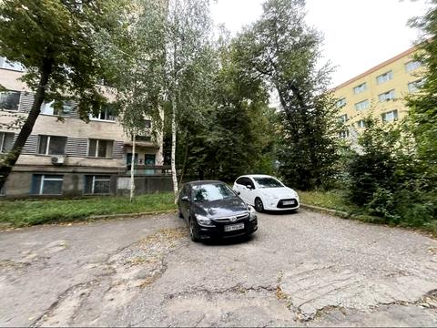 участок по адресу Будівельників ул., 23