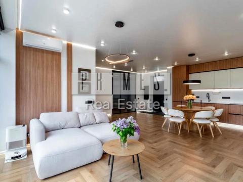 будинок за адресою с. Підгірці, Дубова