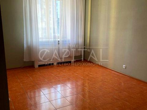 комерційна за адресою Велика Васильківська вул. (Червоноармійська), 134