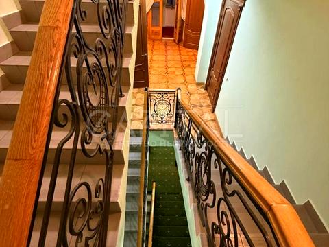 комерційна за адресою Київ, Пирятинська вул., 4