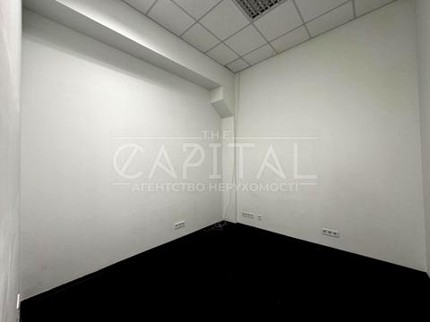 комерційна за адресою Охтирська вул., 7