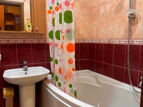 квартира за адресою Бабкіна пров., 12