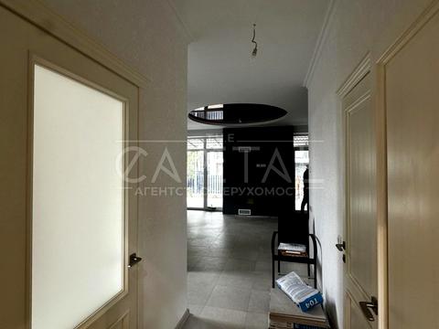 будинок за адресою Євгена Коновальця вул., 49