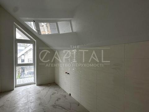 будинок за адресою Євгена Коновальця вул., 49