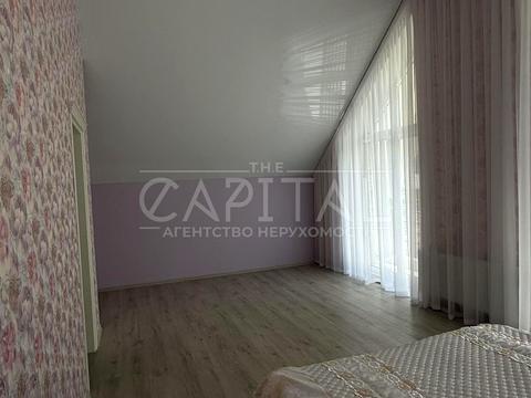 будинок за адресою Євгена Коновальця вул., 49