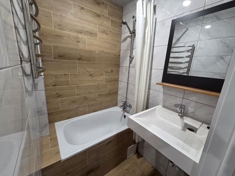 квартира по адресу Вячеслава Черновола ул., 14/16