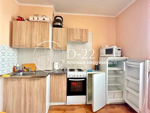 квартира за адресою Ревуцького вул., 54