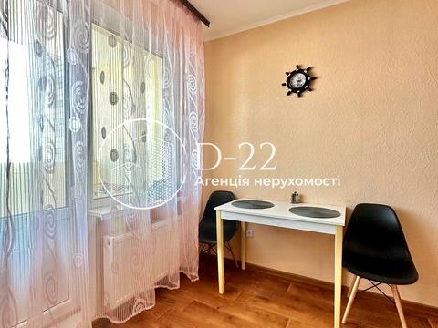 квартира за адресою Ревуцького вул., 54