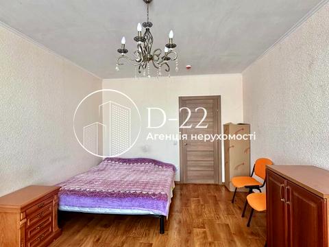 квартира за адресою Ревуцького вул., 54