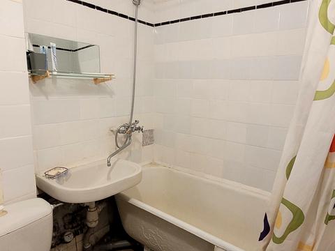 квартира за адресою Салютна вул., 27