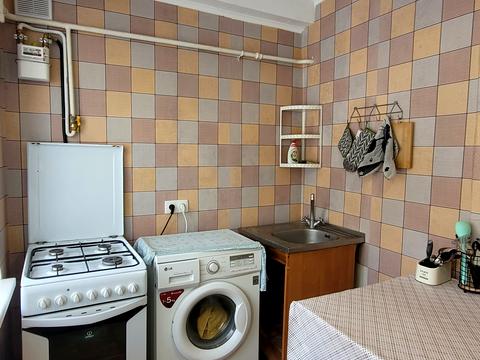 квартира за адресою Салютна вул., 27