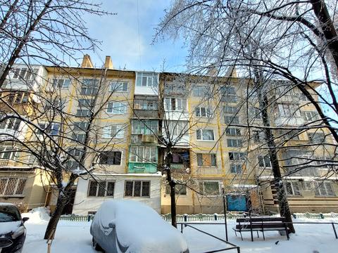 квартира за адресою Салютна вул., 27