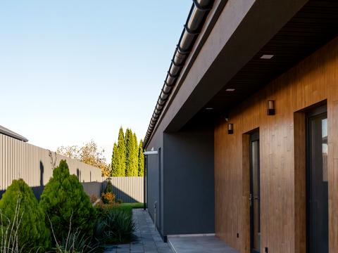 будинок за адресою Сонячна, 10