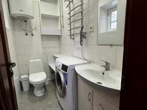 будинок за адресою Ярославська вул., 1